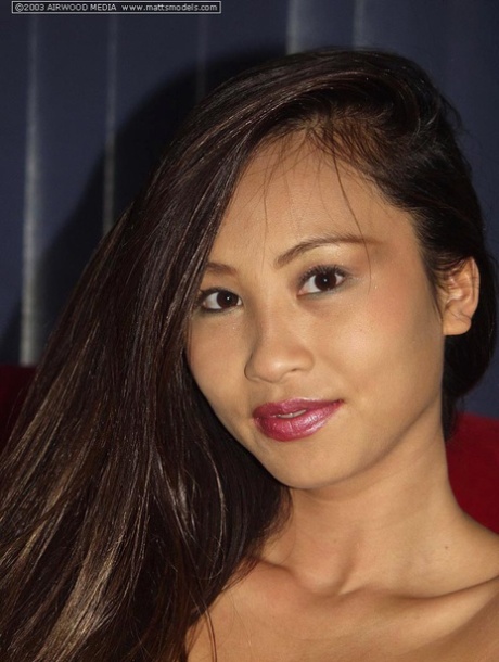 Lisa Lin pornostjerne av høy kvalitet foto