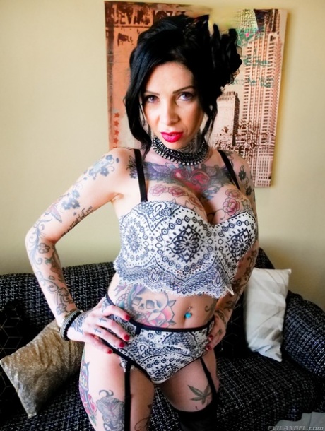 Megan Inky stjerne porno foto