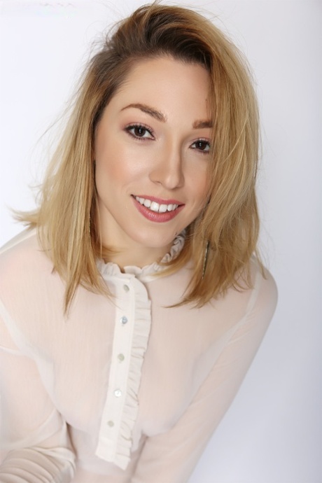 Lily LaBeau stjerne sex gallerier