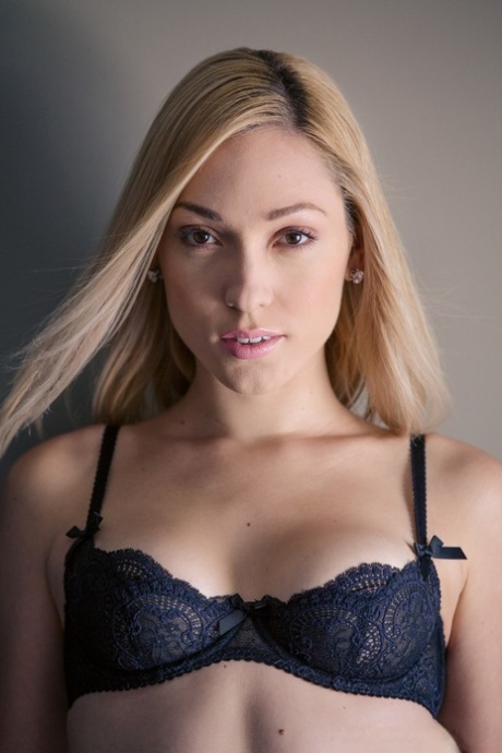 Lily LaBeau het pornostjerne arkiv