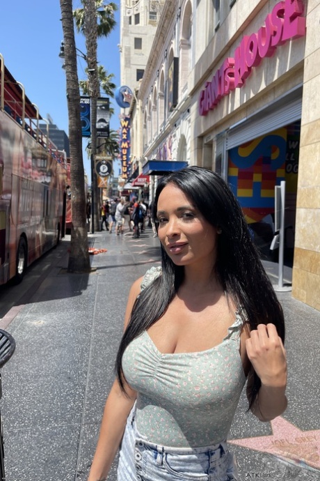 Anissa Kate skuespiller arkiv